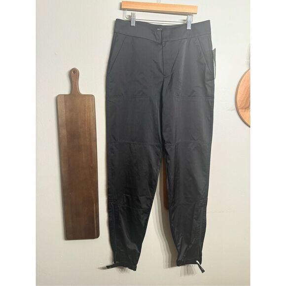 Athleta Black Radiant Pocket Flat Front Tapered Leg Jogger Pants Size 4 Tall NWT - Picture 1 of 4